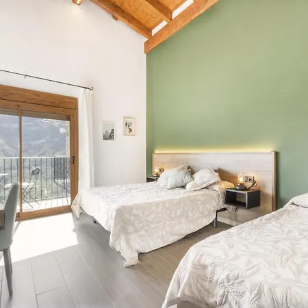 Cova Cuberes Holiday home Erinya